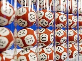 Участие в лотерее дает возможность испытать удачу