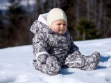 Детские комбинезоны достойного качества станут надежной защитой для малыша в прохладное время года